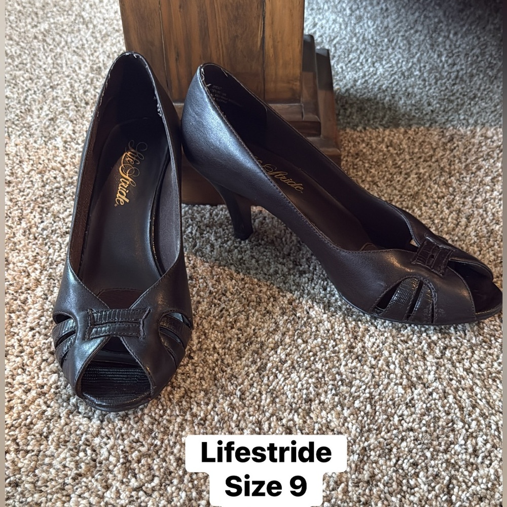 Life Stride Elegant Dark Brown Peep Toe Heels